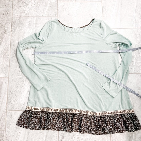 Easel Mint Green Brown Floral Trim Long Sleeve Tunic Size Medium - Picture 9 of 10